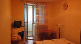 Гостиница Mini Hotel Uyutnoe Prozhivanie Томск Бюджетный двухместный номер с 1 кроватью-2