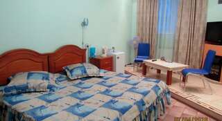 Гостиница Mini Hotel Uyutnoe Prozhivanie Томск Улучшенный двухместный номер с 2 отдельными кроватями-5