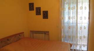 Гостиница Mini Hotel Uyutnoe Prozhivanie Томск Бюджетный двухместный номер с 1 кроватью-1